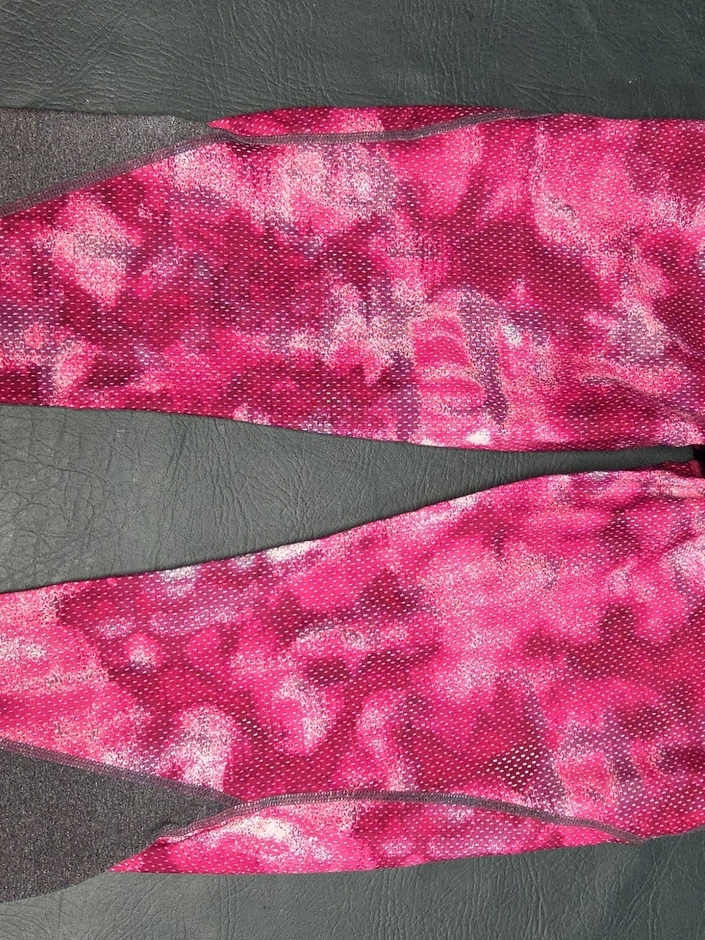 **Calvin Klein Womens' Pink Tie-Dye Performance Leggings** - Picture 7 of 8
